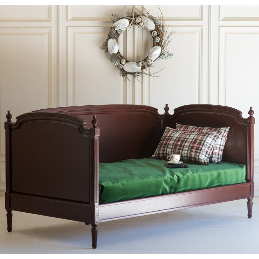 Lovely Louis Daybed