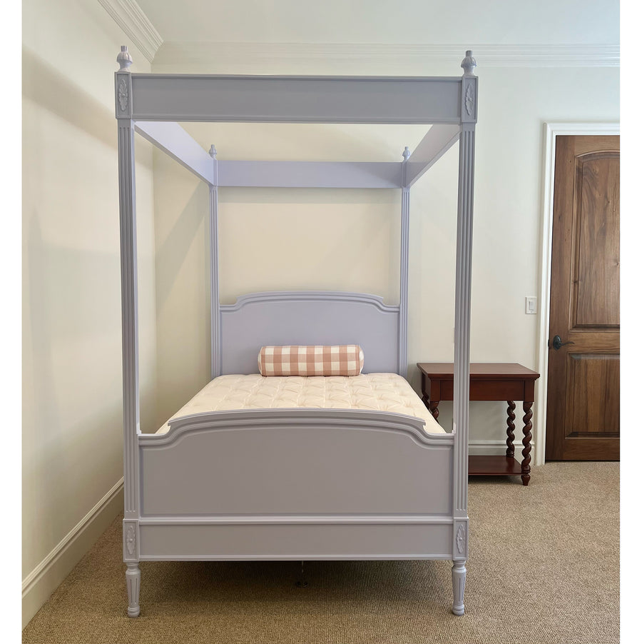 Lovely Louis Canopy Bed