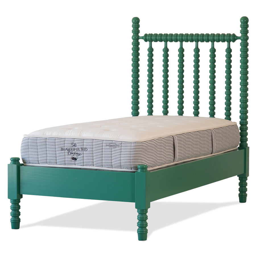 Harriett Spindle Bed