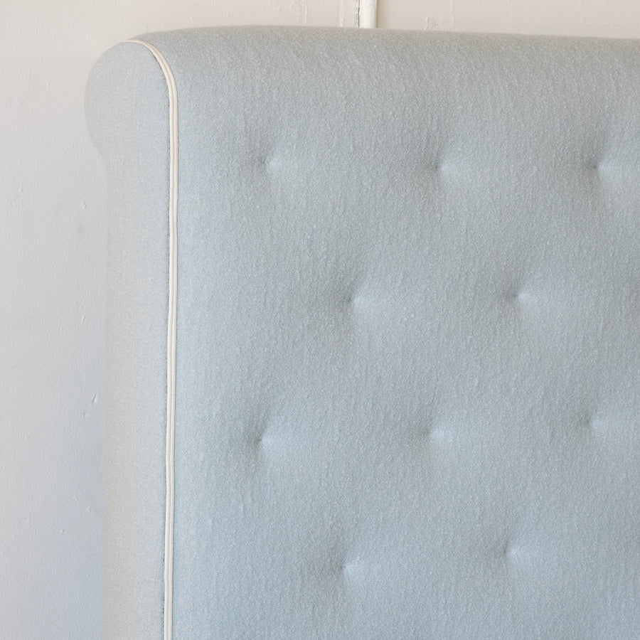 Jean Pierre Bed