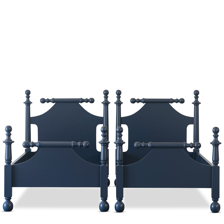 Clara Classic Cannonball Bed with Footboard