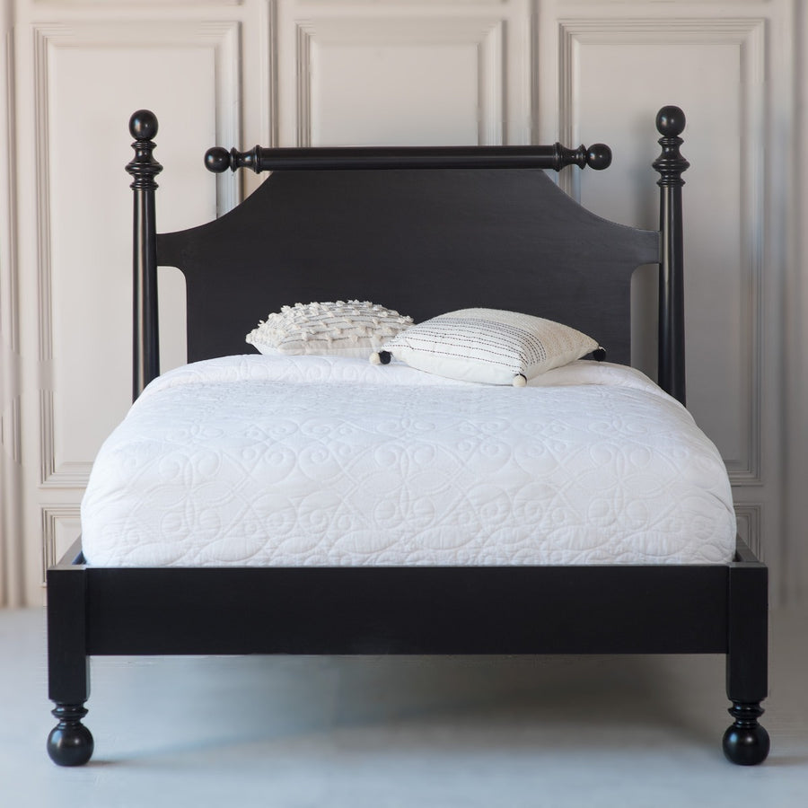 Classic Cannonball Bed