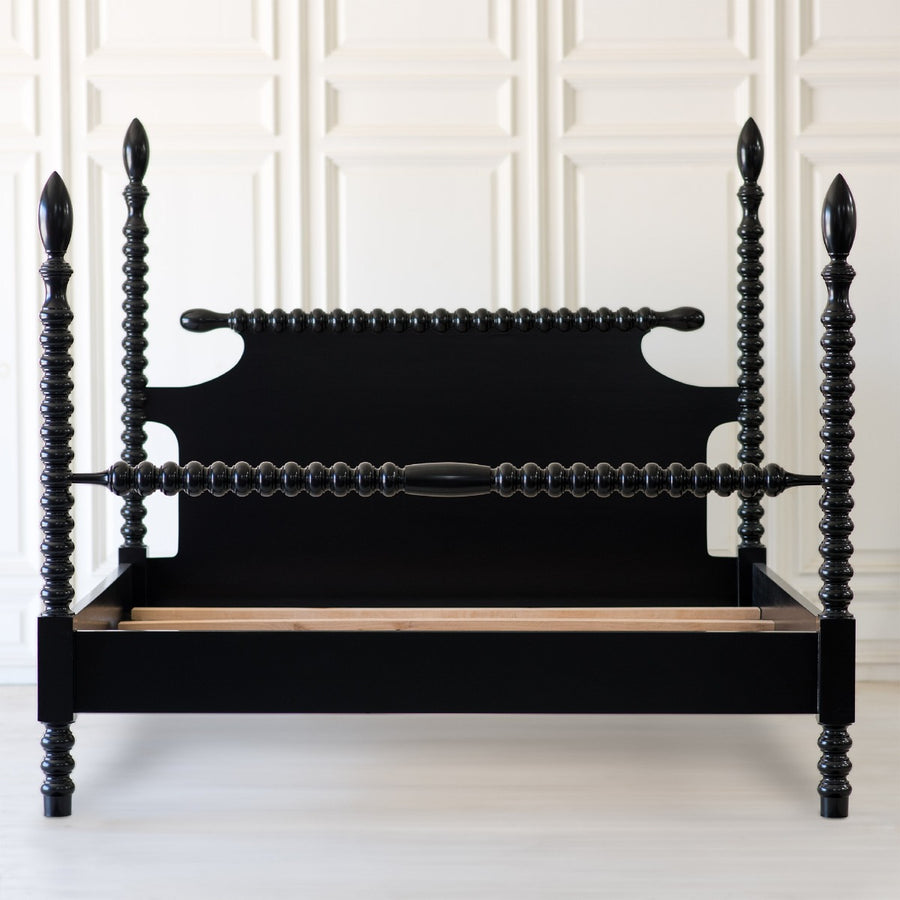 Gwendoline Four Poster Spindle Bed